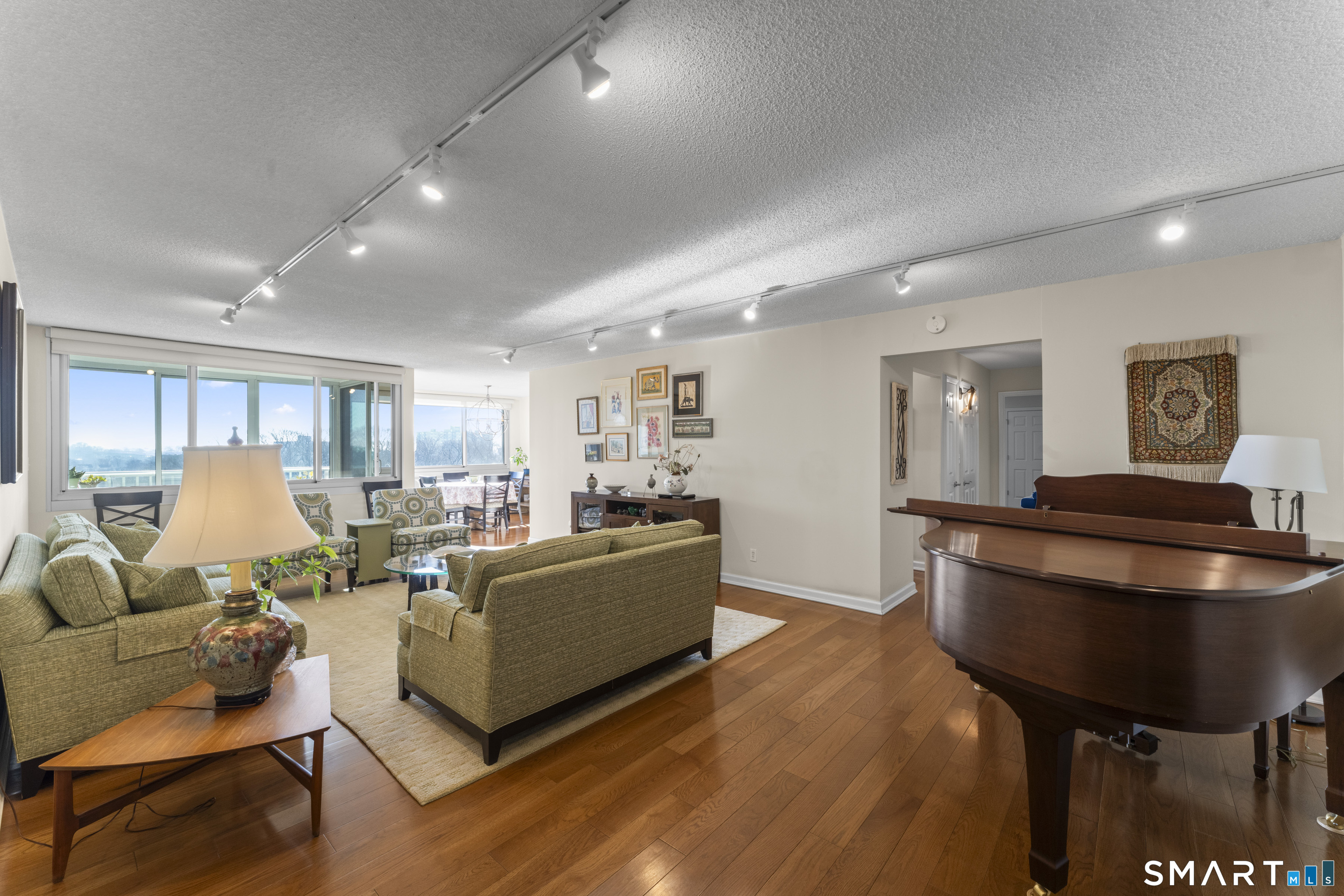 Stamford CT, 1 Strawberry Hill Avenue, Unit APT 10A