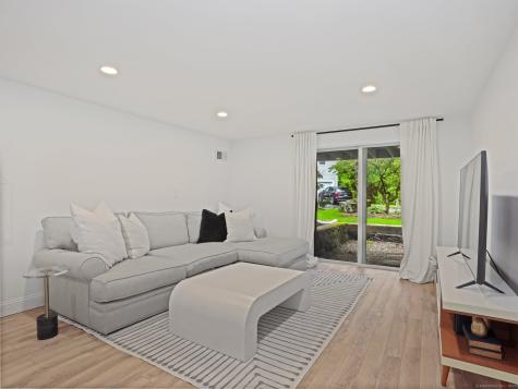 253 New Norwalk Road New Canaan CT 06840
