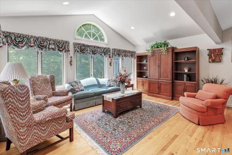 435 Navajo Loop Shelton CT 06484