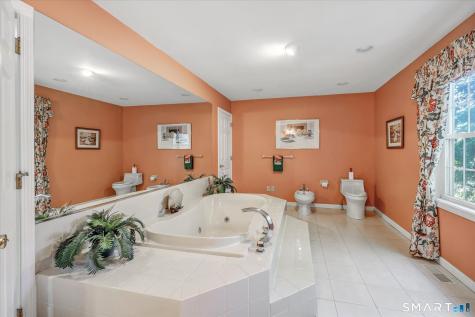 435 Navajo Loop Shelton CT 06484