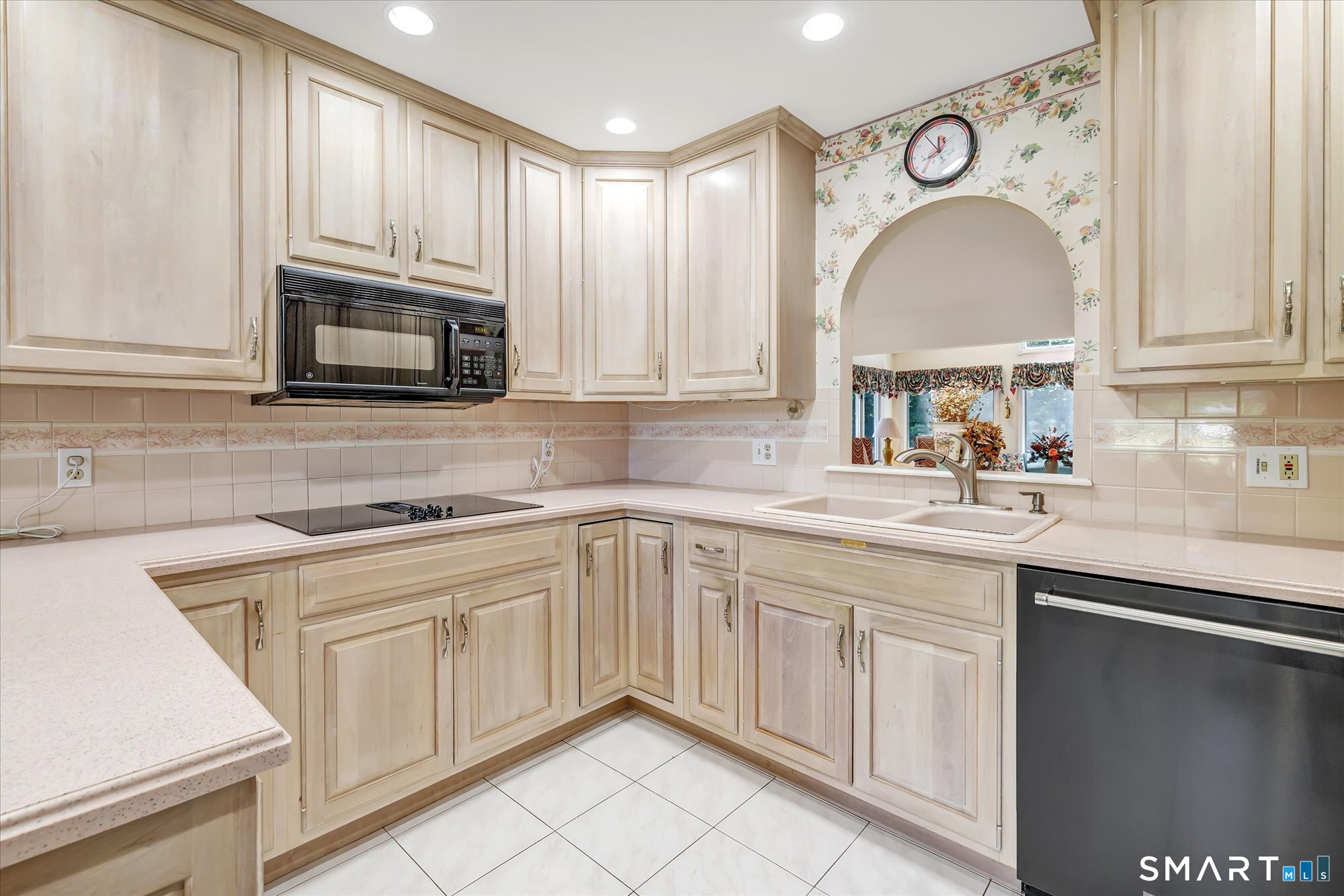 435 Navajo Loop Shelton CT 06484