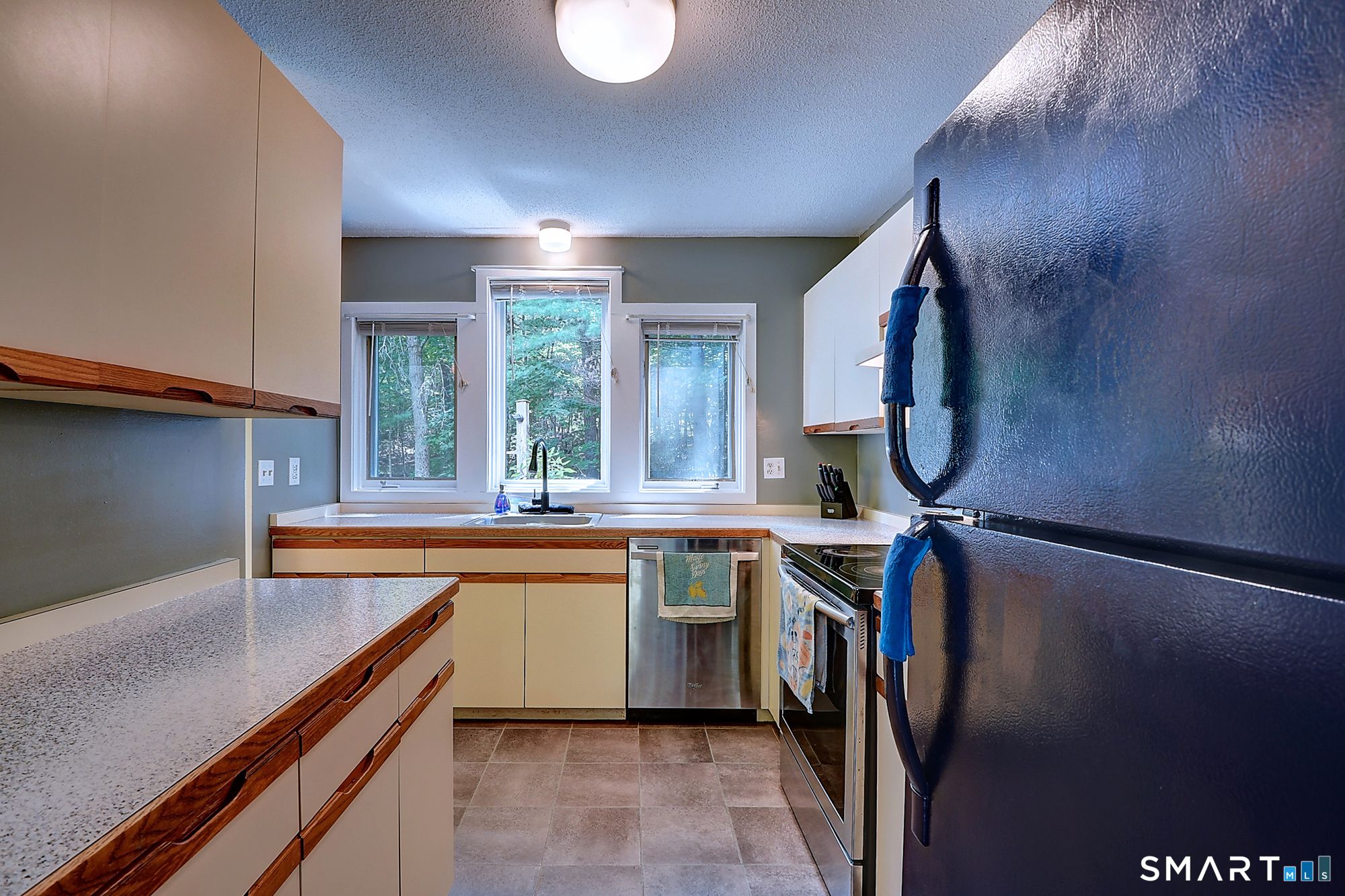44 Tolland Avenue Stafford CT 06076