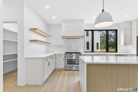 80 Oronoque Hills Road Stratford CT 06614
