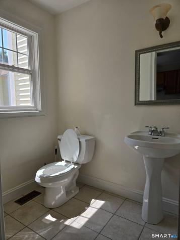 527 West Thames Street Norwich CT 06360