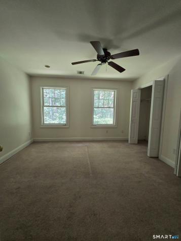 527 West Thames Street Norwich CT 06360