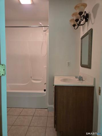 527 West Thames Street Norwich CT 06360