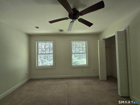 527 West Thames Street Norwich CT 06360