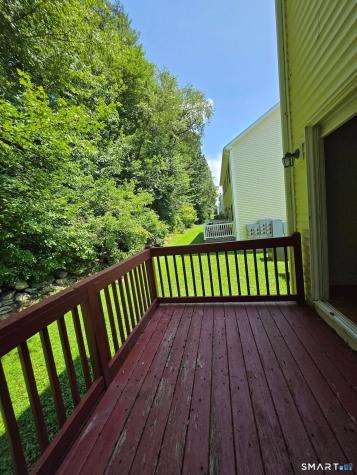 527 West Thames Street Norwich CT 06360