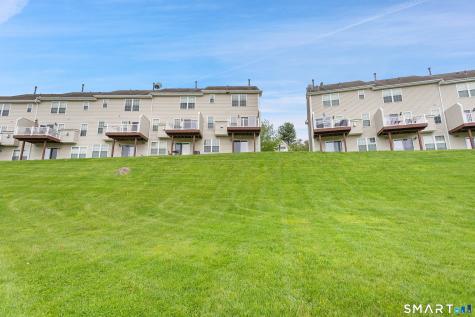 701 Sienna Drive Danbury CT 06810