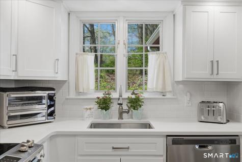 15 Hampshire Road Madison CT 06443