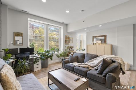 196 Crown Street New Haven CT 06511