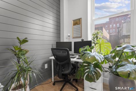196 Crown Street New Haven CT 06511