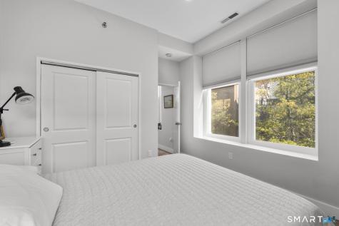 196 Crown Street New Haven CT 06511