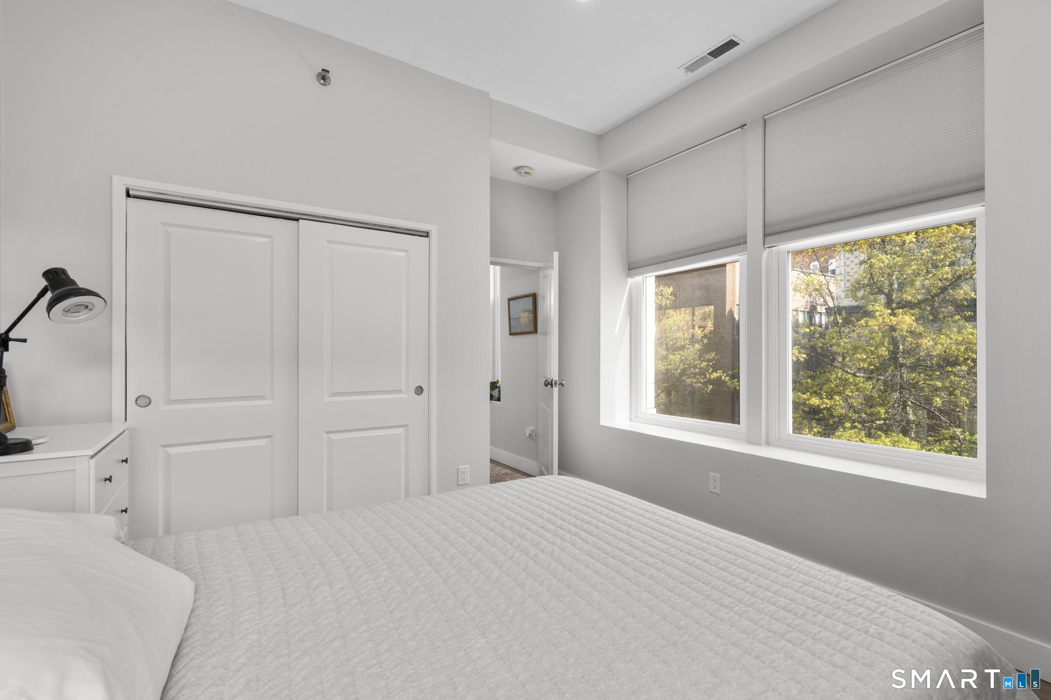 196 Crown Street New Haven CT 06511