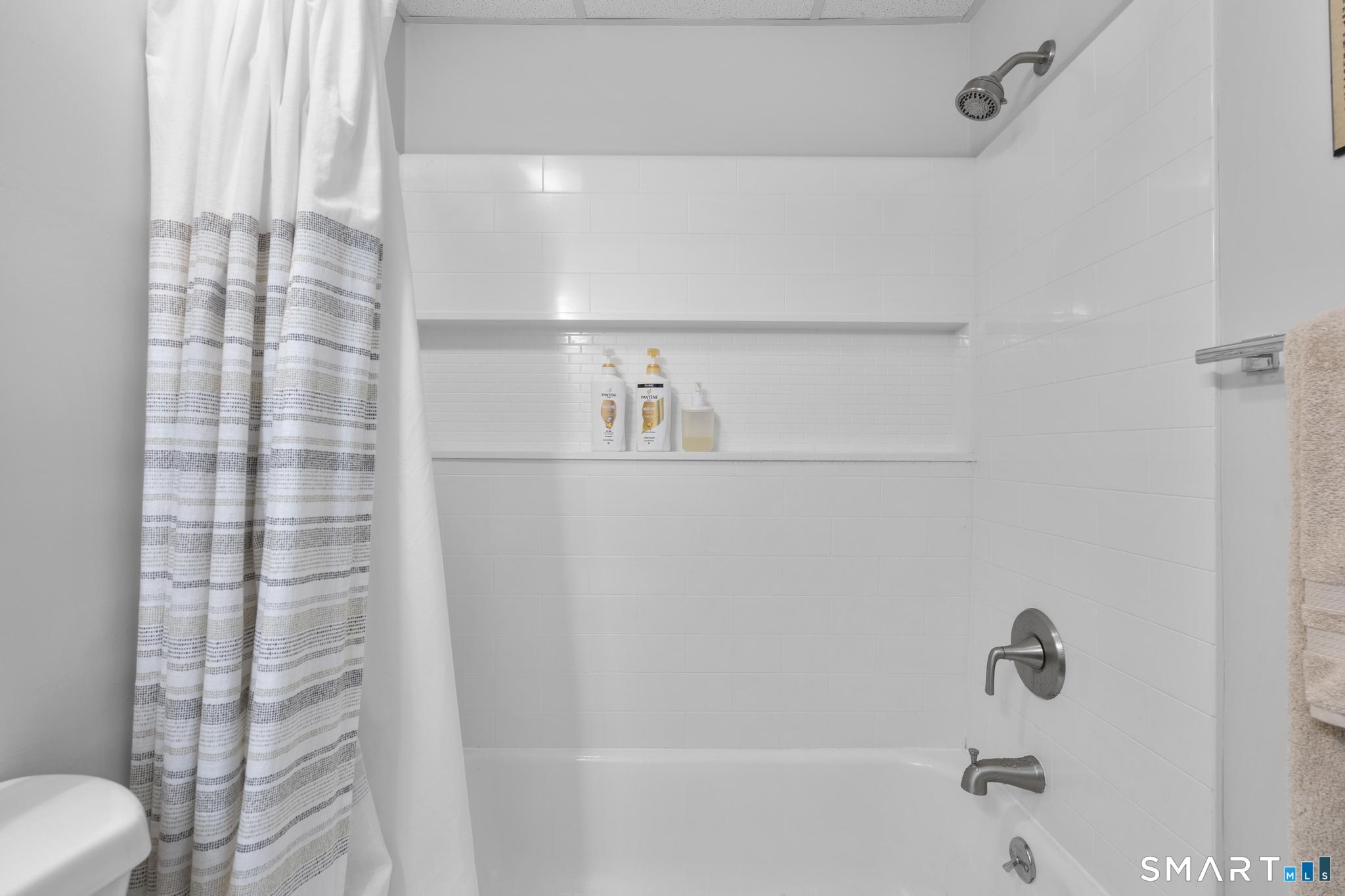 196 Crown Street New Haven CT 06511