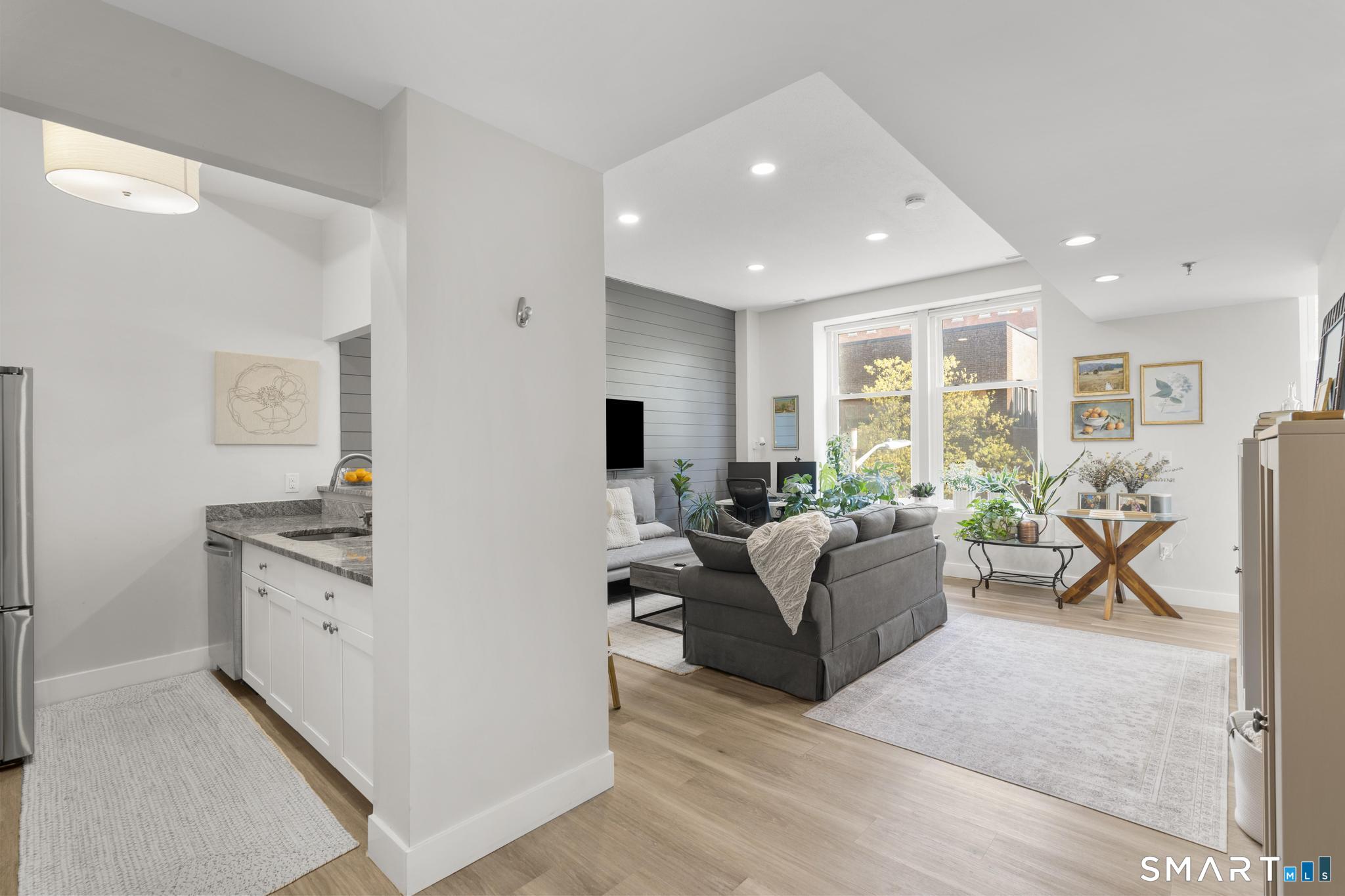 196 Crown Street New Haven CT 06511
