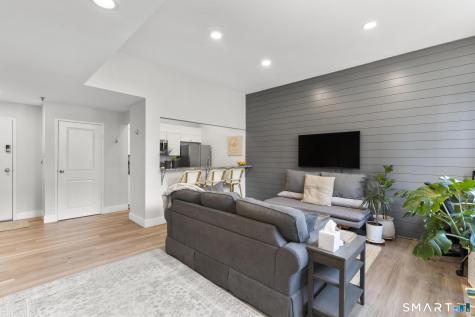 196 Crown Street New Haven CT 06511
