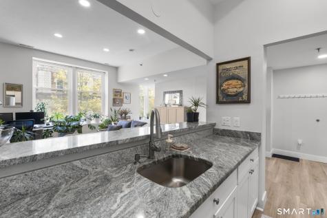 196 Crown Street New Haven CT 06511