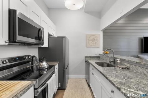 196 Crown Street New Haven CT 06511