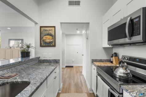 196 Crown Street New Haven CT 06511