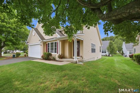 31 Grand Boulevard Ellington CT 06029
