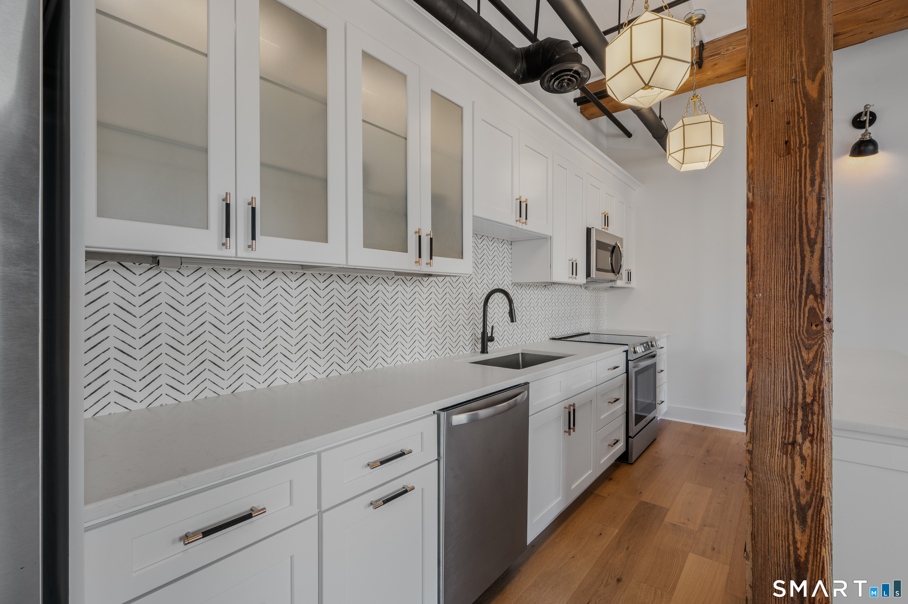 92 Main Street Deep River CT 06417