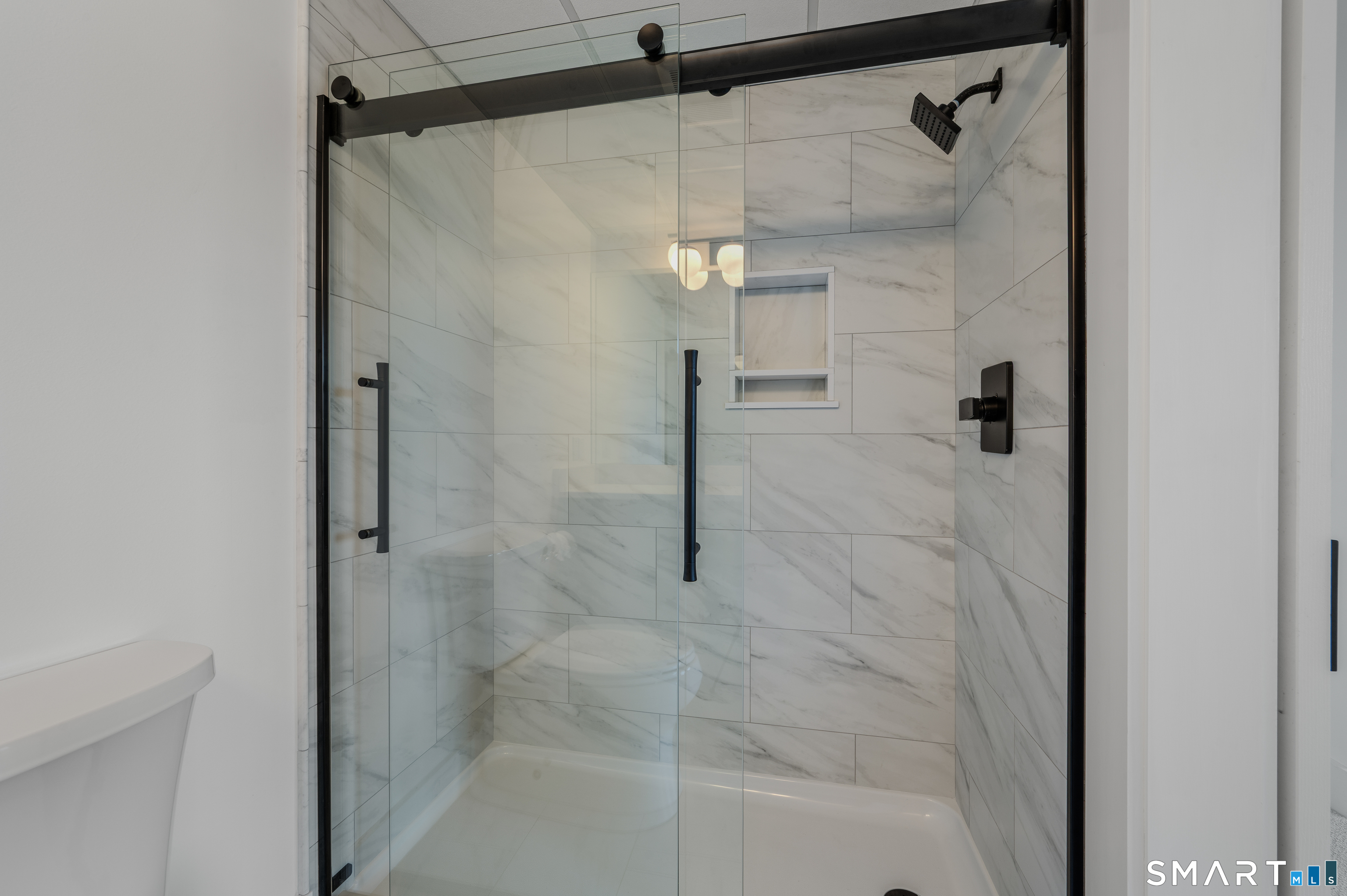 92 Main Street Deep River CT 06417