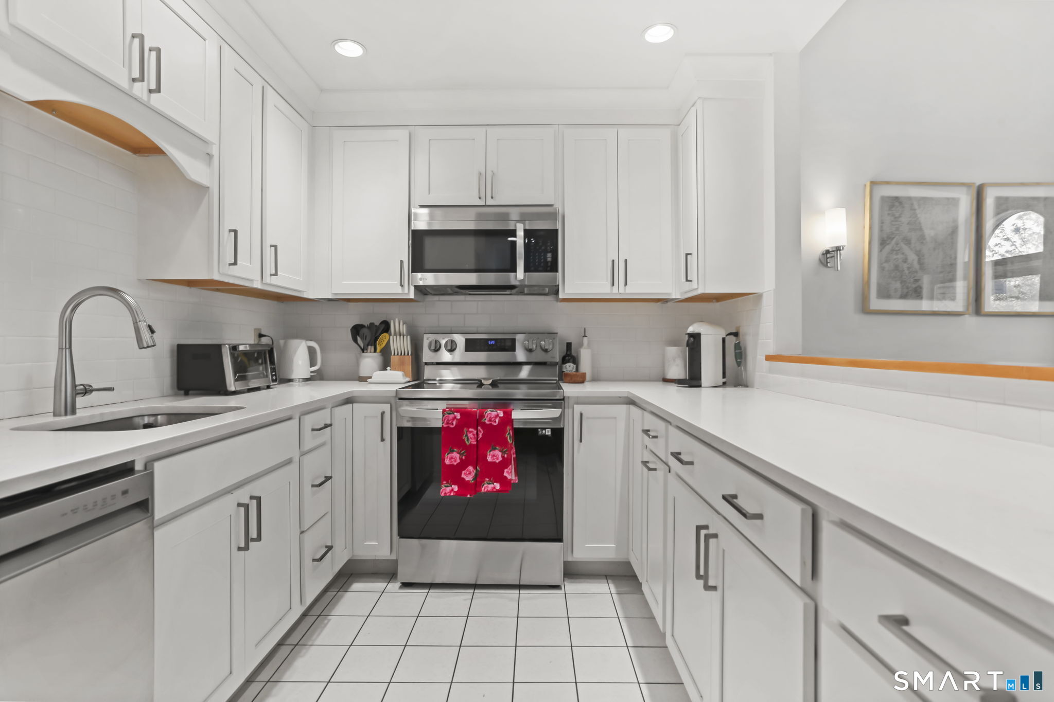 15 Perry Avenue Norwalk CT 06850