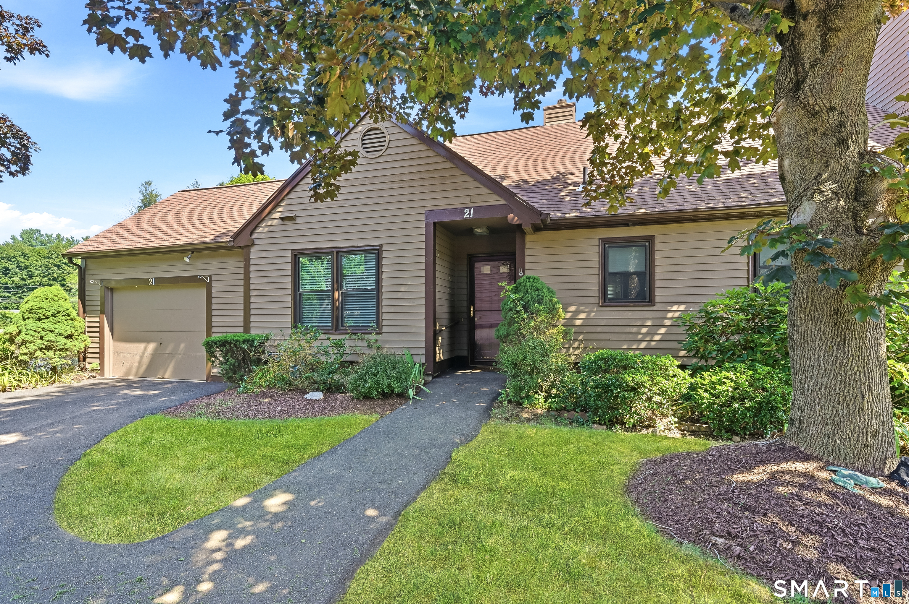 21 Sprucebrook Trail Monroe CT 06468