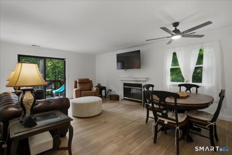 135 Heatherwood Drive Brookfield CT 06804