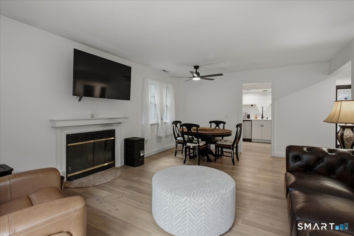 135 Heatherwood Drive Brookfield CT 06804