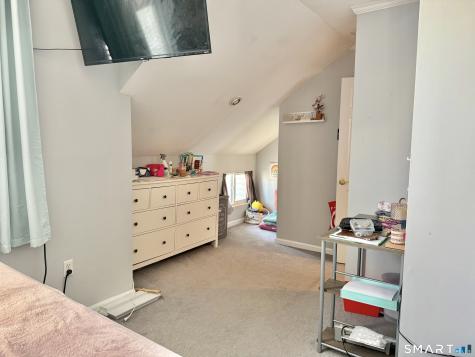 11 Lilac Drive Seymour CT 06483
