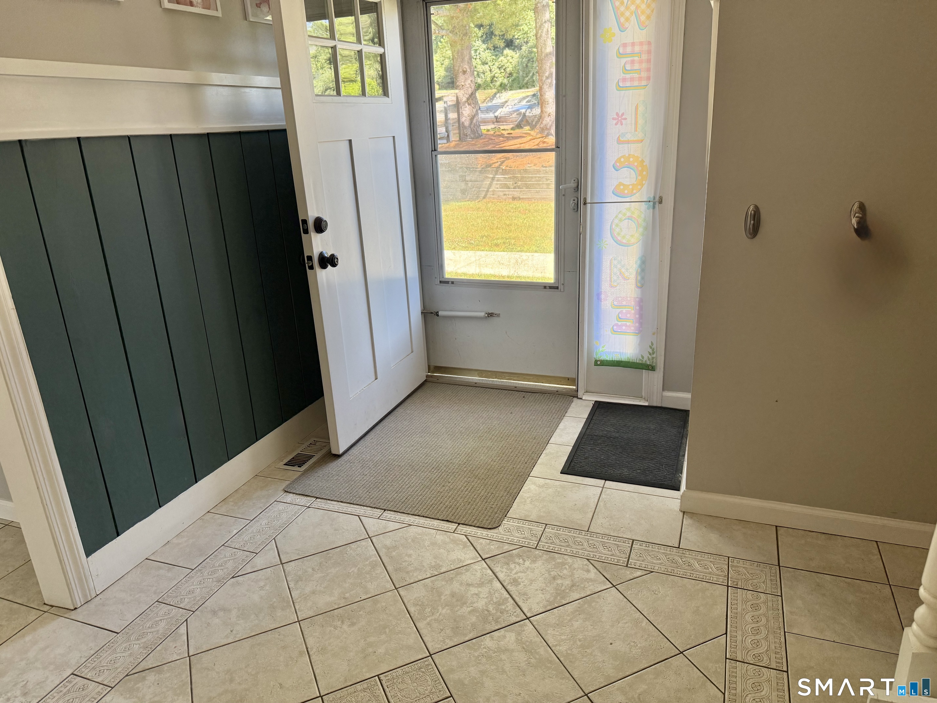 11 Lilac Drive Seymour CT 06483
