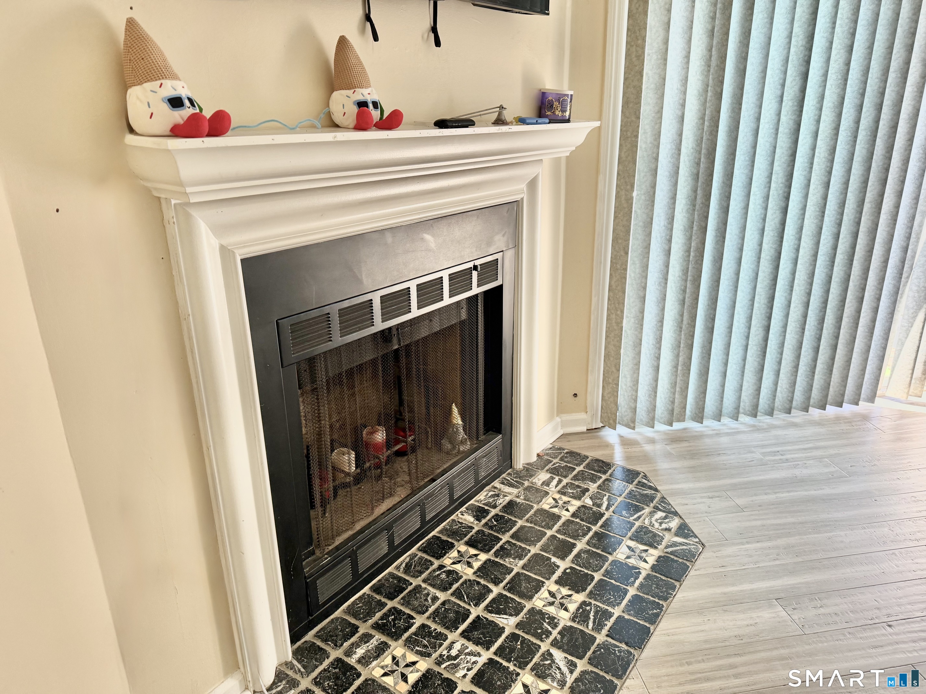 11 Lilac Drive Seymour CT 06483
