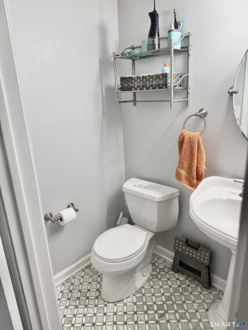 11 Lilac Drive Seymour CT 06483