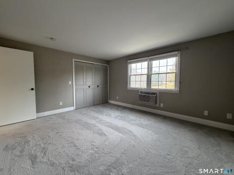 21 Old Farms Lane New Milford CT 06776