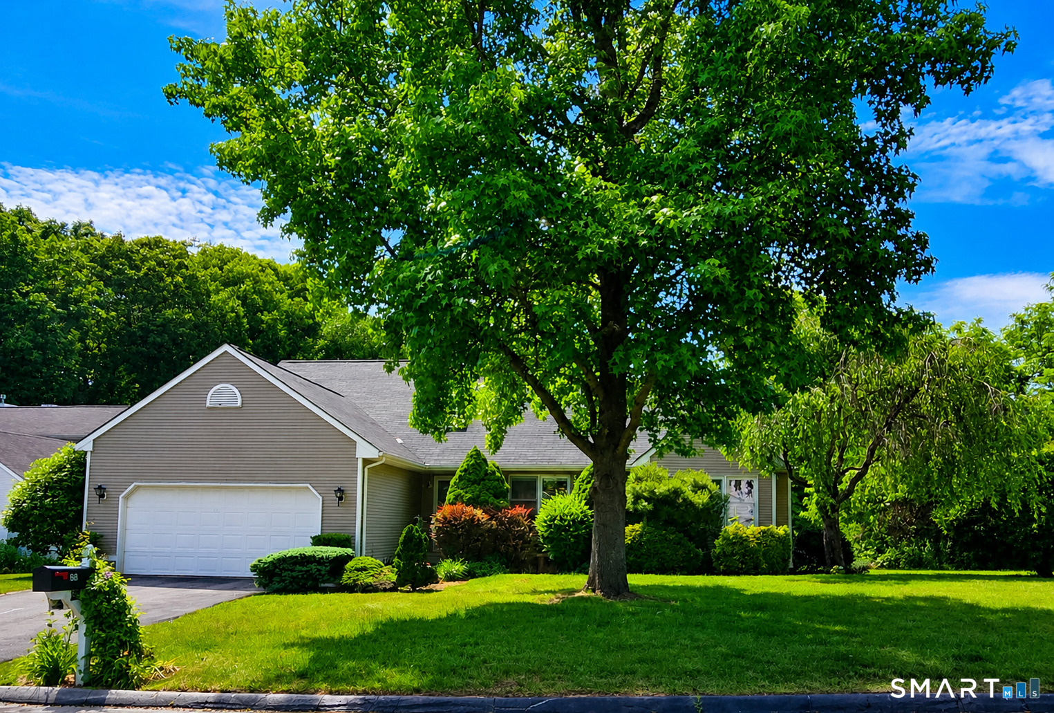 55 Canterbury Road Hamden CT 06514