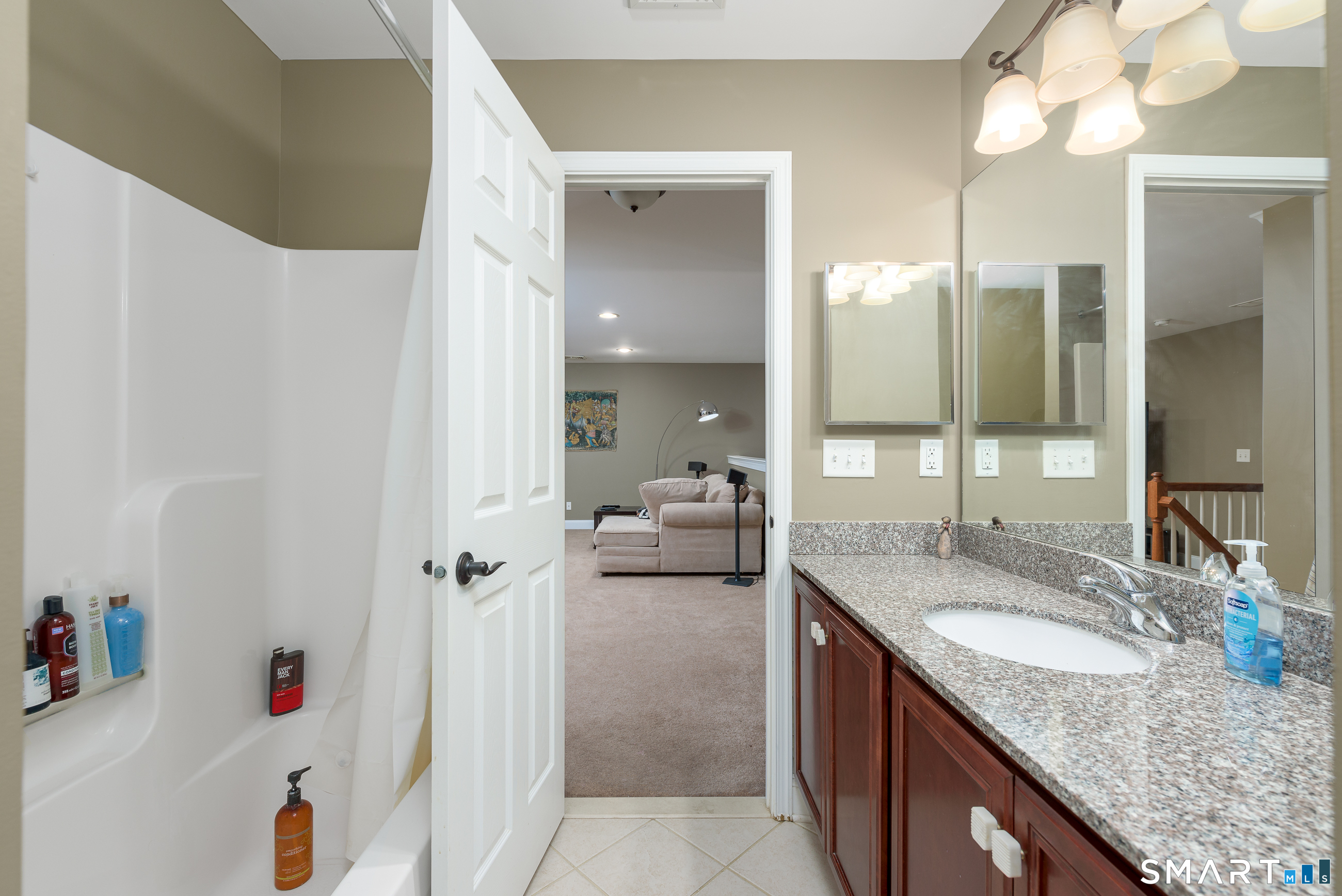 33 Iris Way Berlin CT 06037