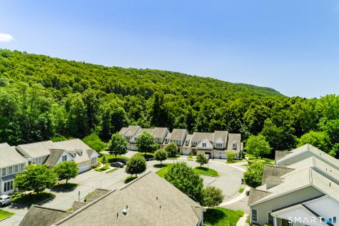 33 Iris Way Berlin CT 06037