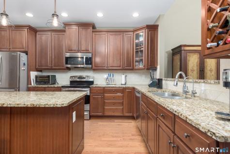33 Iris Way Berlin CT 06037