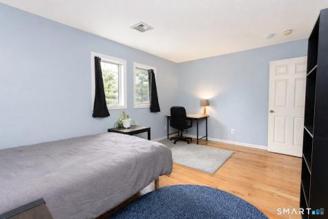 6 Stratford Park Bloomfield CT 06002