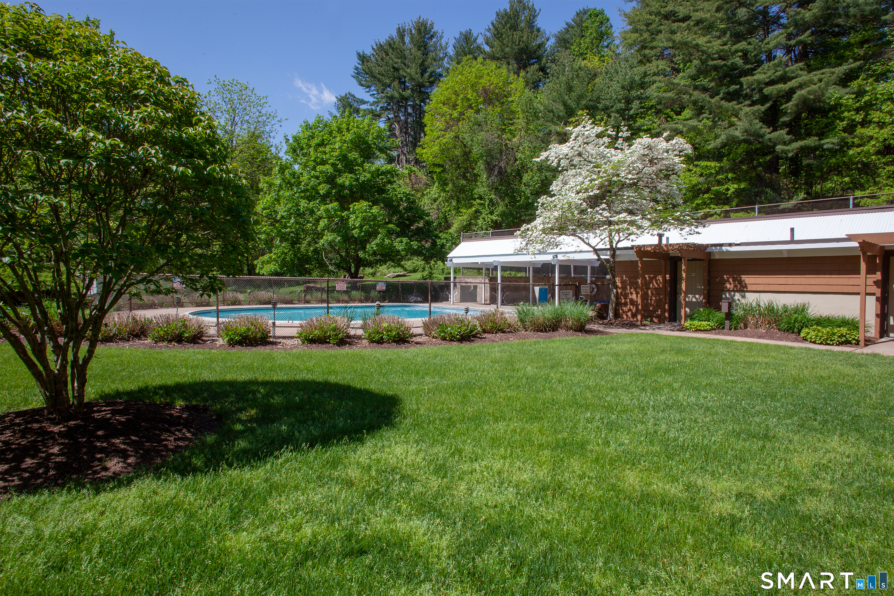6 Stratford Park Bloomfield CT 06002