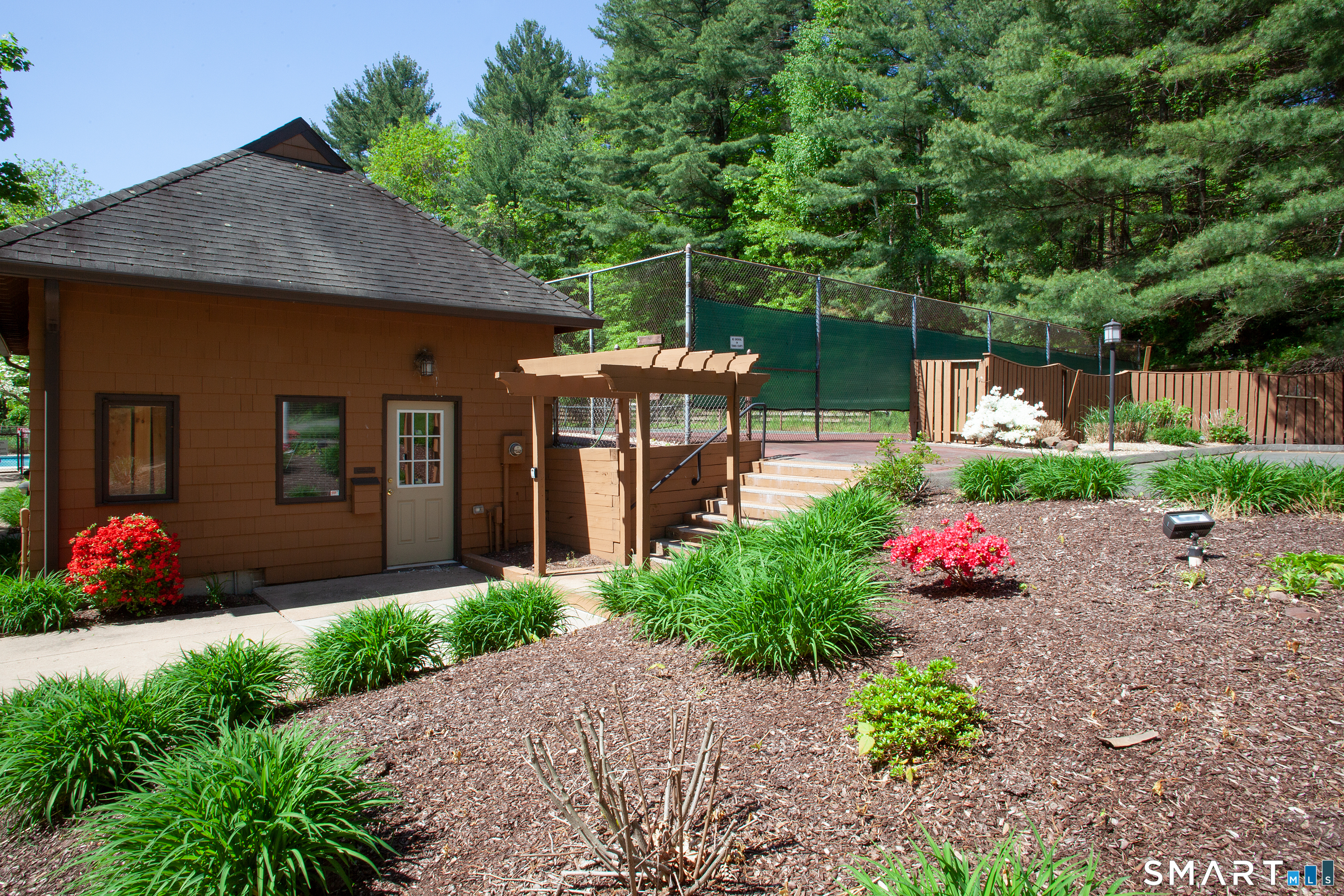 6 Stratford Park Bloomfield CT 06002
