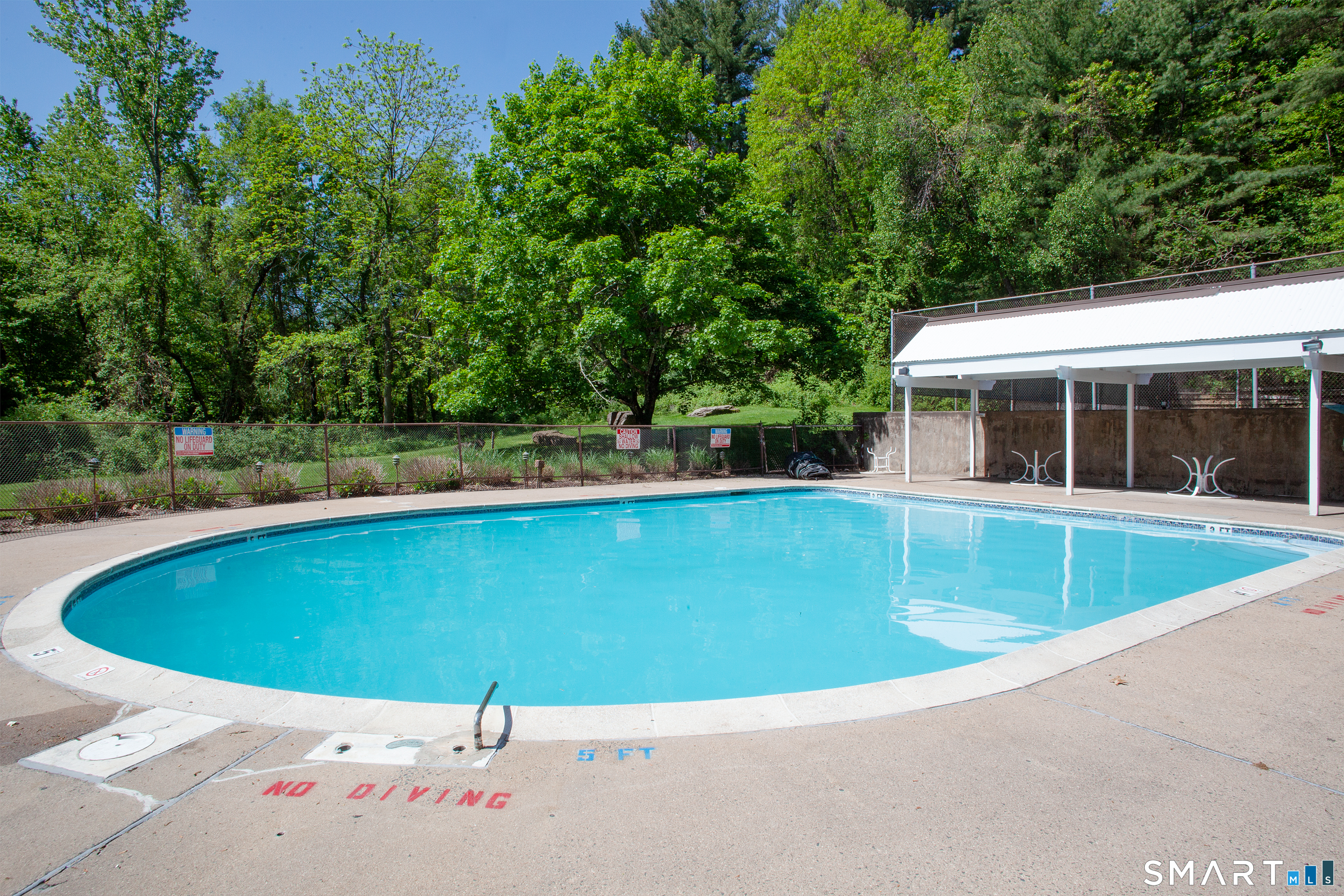 6 Stratford Park Bloomfield CT 06002