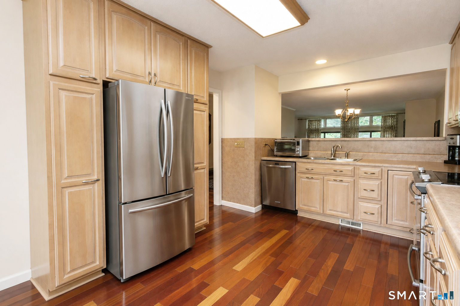 6 Stratford Park Bloomfield CT 06002