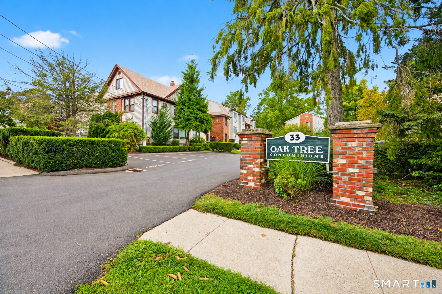 33 Colonial Road Stamford CT 06906