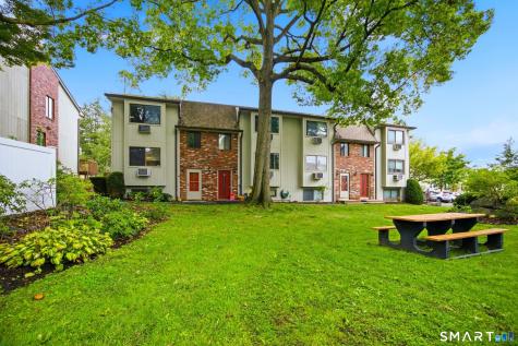 33 Colonial Road Stamford CT 06906