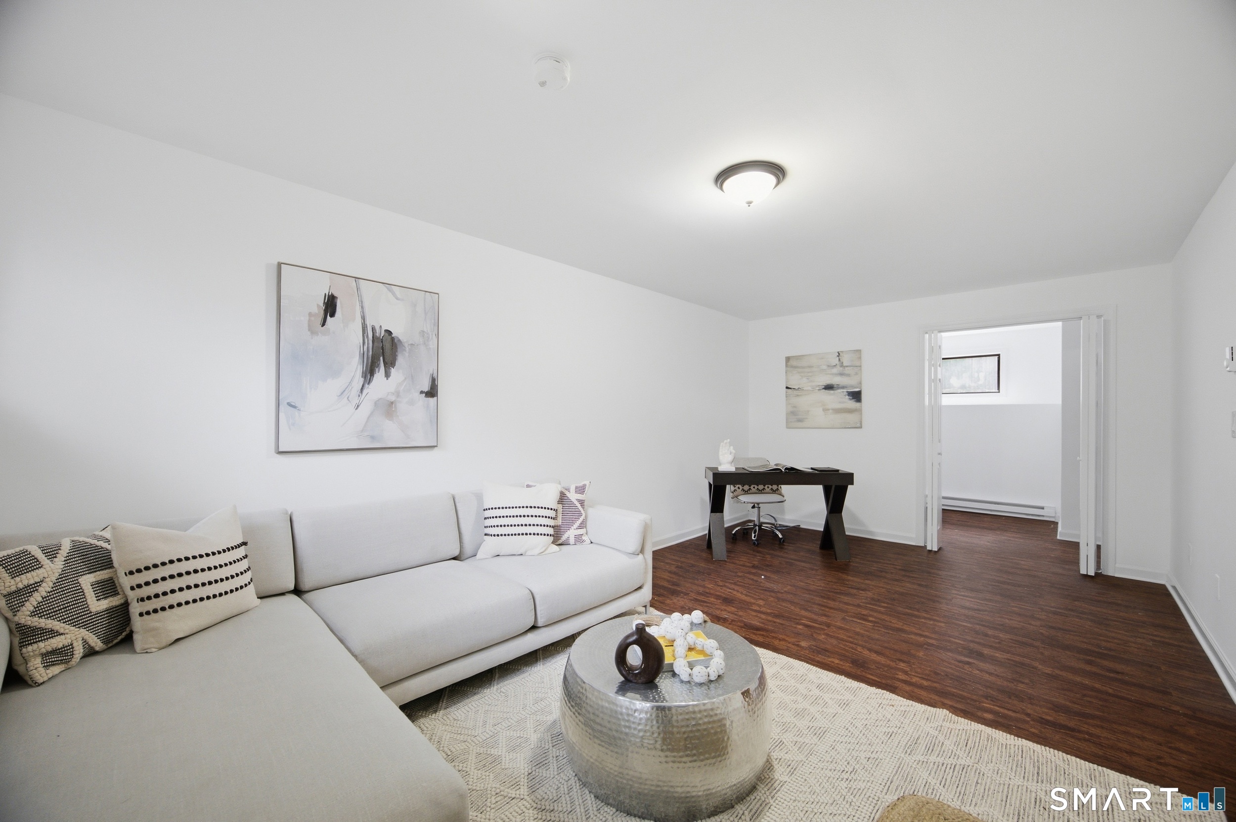 33 Colonial Road Stamford CT 06906