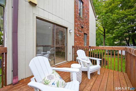 33 Colonial Road Stamford CT 06906