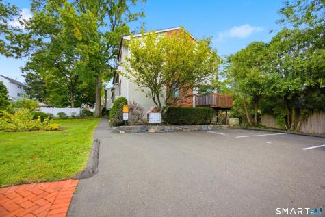 33 Colonial Road Stamford CT 06906